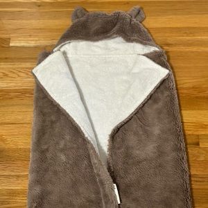 Pottery Barn Kids - Hooded Teddy Bear Towel / Blanket